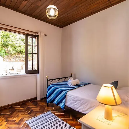 Casa Do Pinheiro With Shared Swimming Pool Ferienhaus