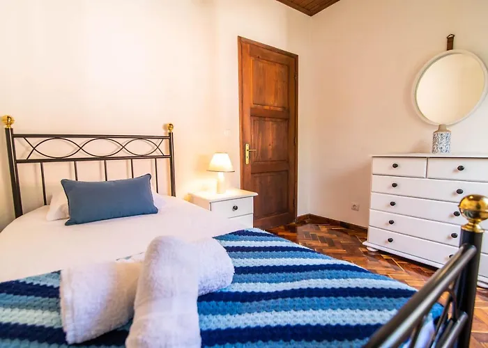 Casa Do Pinheiro With Shared Swimming Pool Nyaraló *