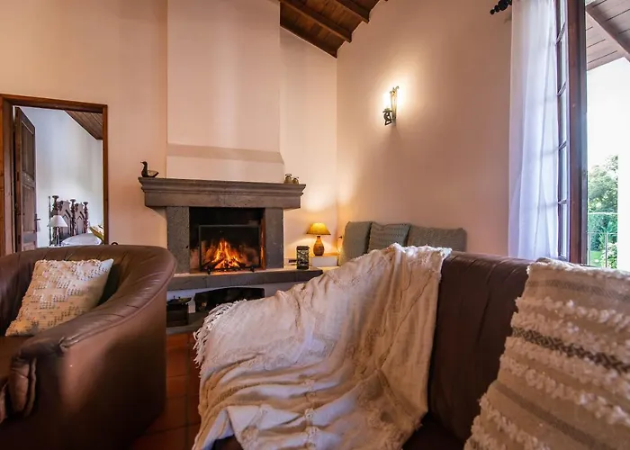 Casa Do Pinheiro With Shared Swimming Pool Nyaraló São Vicente Ferreira