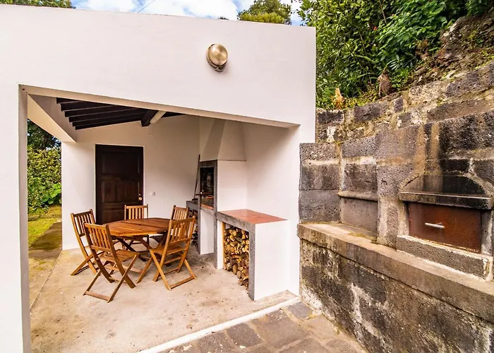 Casa Do Pinheiro With Shared Swimming Pool Nyaraló *