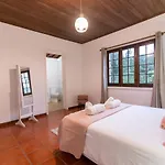 Casa Do Pinheiro With Shared Swimming Pool * Сан-Висенти-Феррейра