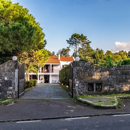 Casa Do Pinheiro With Shared Swimming Pool Дом отдыха