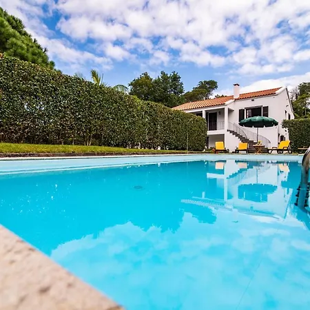 Casa Do Pinheiro With Shared Swimming Pool * Açores