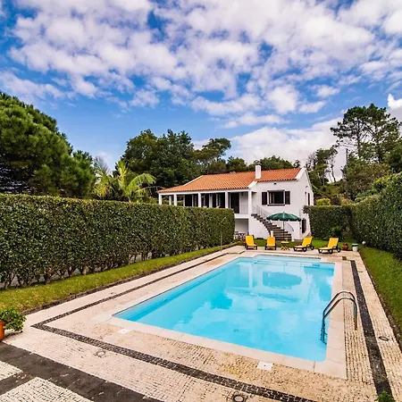 Casa Do Pinheiro With Shared Swimming Pool Casa de Férias Açores
