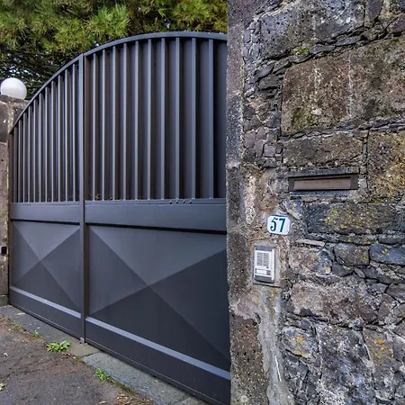 Casa Do Pinheiro With Shared Swimming Pool * Açores